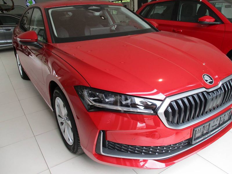 Škoda Superb liftback Selection 2,0TDI 110k - fotka 3 z 17
