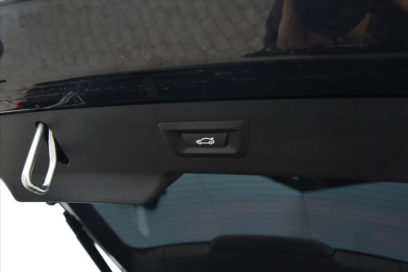 BMW X6 xDrive 30d 190kW ČR - fotka 13 z 26