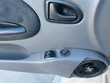 Renault Mégane (2001) 1.6i 16V - 79KW - náhled 17