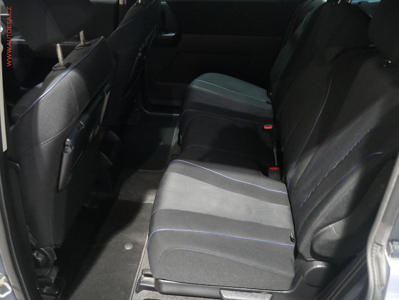 Mazda 5 (2011) 1.6 D, 1.maj,ČR - fotka 11 z 19