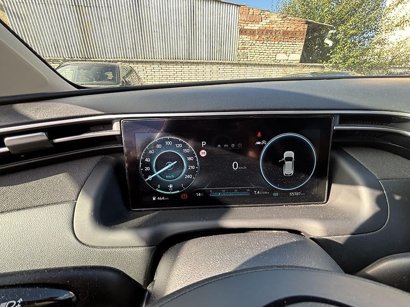 Hyundai Tucson (2022) 1.6 T-GDI/AT/1M.ČR/NAVI/ZÁRUKA - fotka 34 z 36