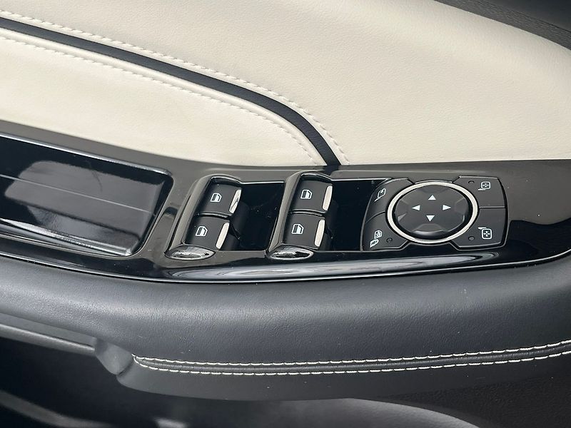 Ford S-MAX 2.5 HEV VIGNALE REZERVACE - fotka 11 z 61