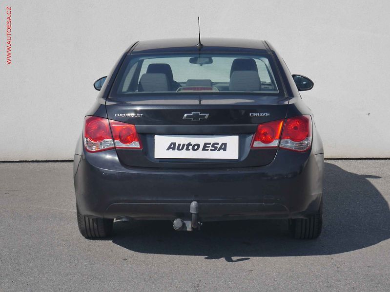 Chevrolet Cruze (2009) 1.6i, ČR, AC, tažné - fotka 5 z 14