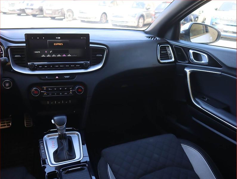 Kia Pro_Ceed (2021) 1.5 T-GDI, Automat, Serv.kniha - fotka 8 z 24