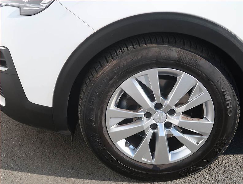 Peugeot 5008 (2020) PureTech 130, 7 míst - fotka 14 z 19