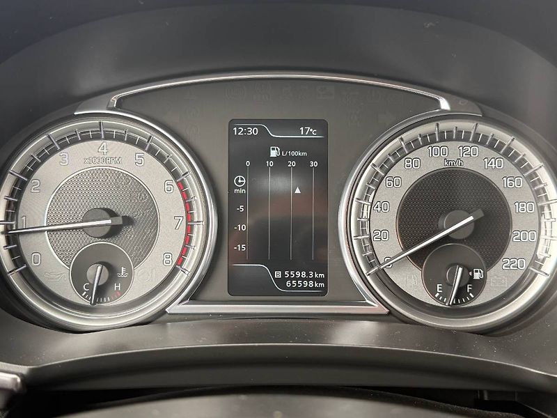 Suzuki Vitara (2020) 1.4 BoosterJet 95 kW Premium - fotka 11 z 22