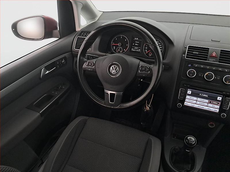 Volkswagen Touran (2014) 1.6 TDI, Serv.kniha, Xenony - fotka 7 z 18