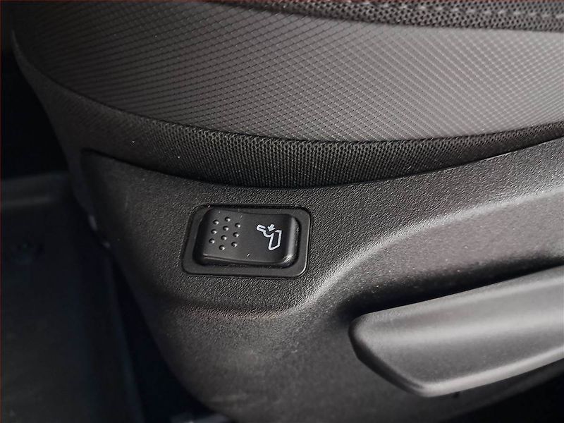 Jeep Renegade (2017) 1.4 MultiAir, Automat - fotka 19 z 19