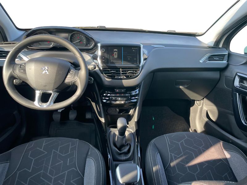 Peugeot 2008 1.2 Active Pure Tech - fotka 5 z 24