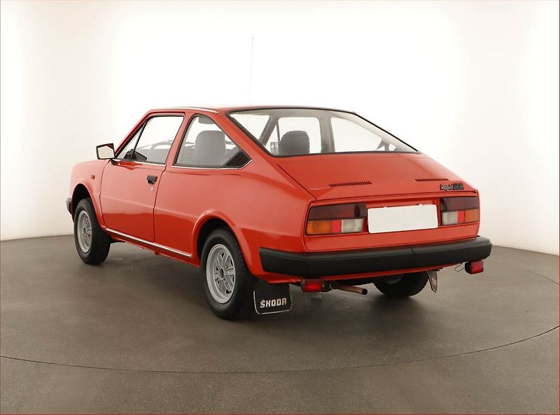 Škoda Rapid (1988) 130 5speed - fotka 4 z 14