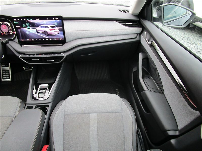 Škoda Octavia Combi 2.0TDi DSG Selection - fotka 14 z 59