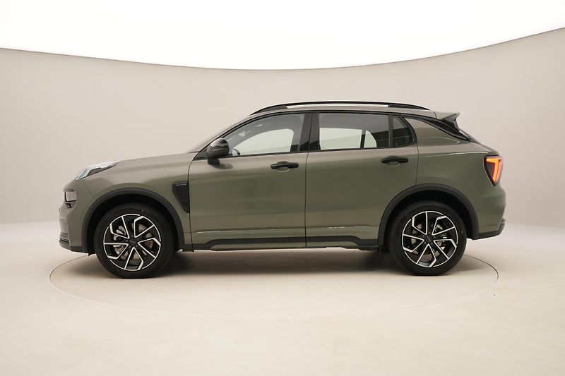 Lynk & Co 01 (2025) CORE PHEV AUT CZ 1.maj - fotka 10 z 95