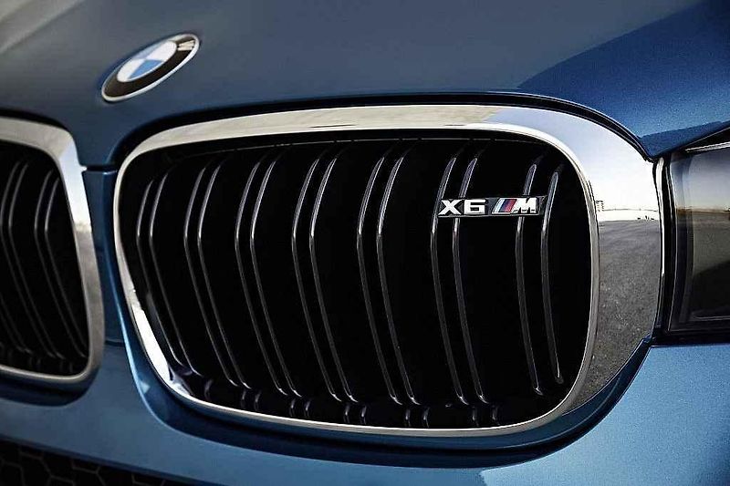 BMW X5 M a BMW X6 M.