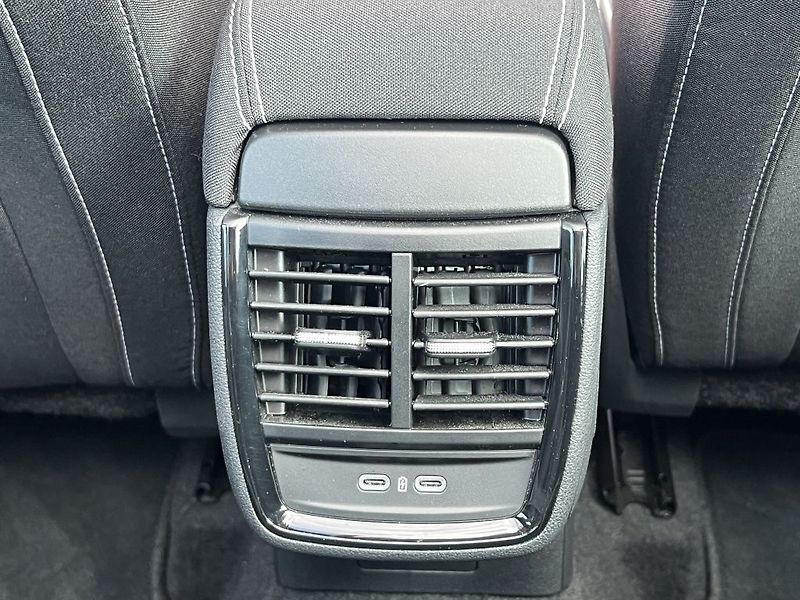 Škoda Scala Monte Carlo 1.5 TSI 110 kW - fotka 31 z 35