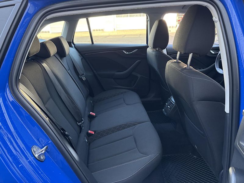 Škoda Scala (2023) 1.0/ACC/P.SENZORY/BEZ NEHODY - fotka 20 z 24