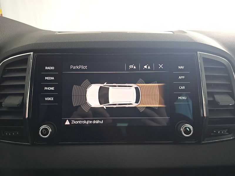 Škoda Karoq (2019) 1.5TSI 110kW  STYLE DSG TAŽNÉ - fotka 21 z 33