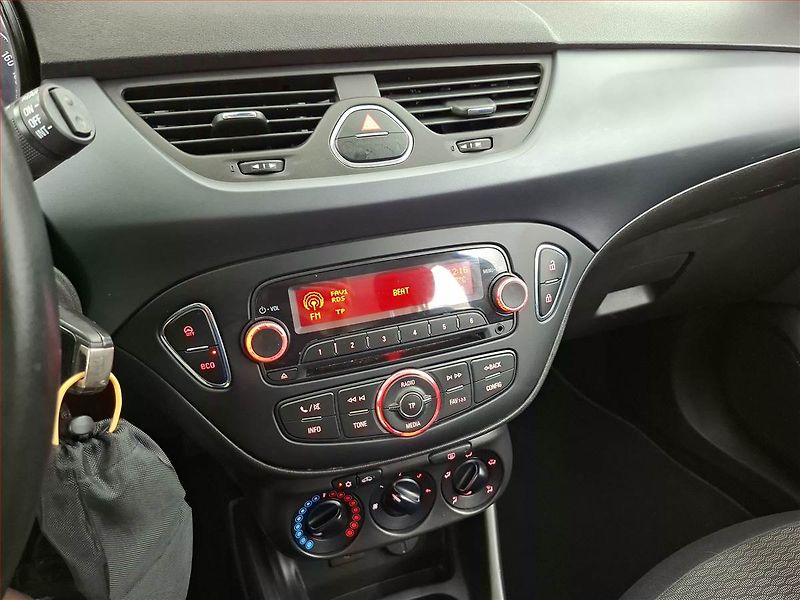 Opel Corsa (2017) 1.4, Automat, Tempomat - fotka 12 z 14