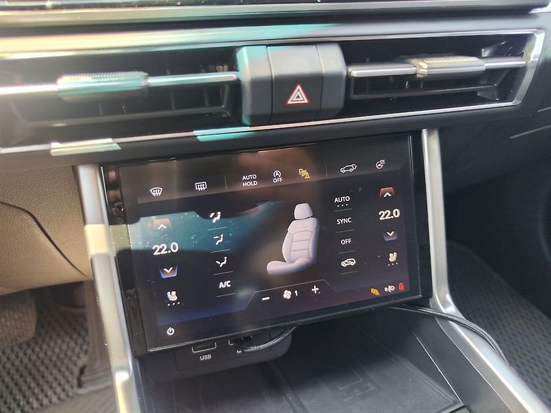 SsangYong Torres 1.5 T-GDi/120kW Premium AT - fotka 26 z 36