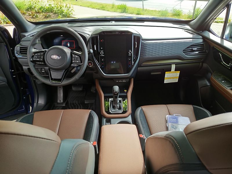 Subaru Forester (2026) Hybrid Premium e-Boxer - fotka 12 z 14