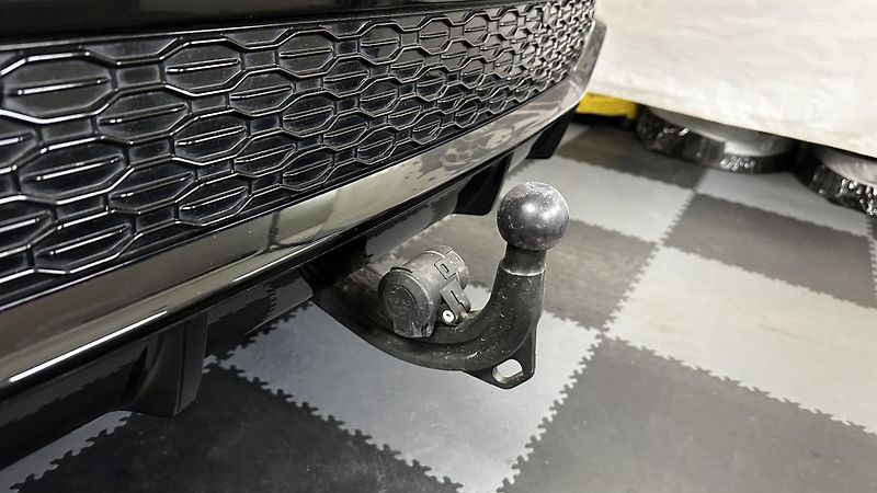 Audi RS Q8 TOP STAV / PLNÁ VÝBAVA  - fotka 24 z 54