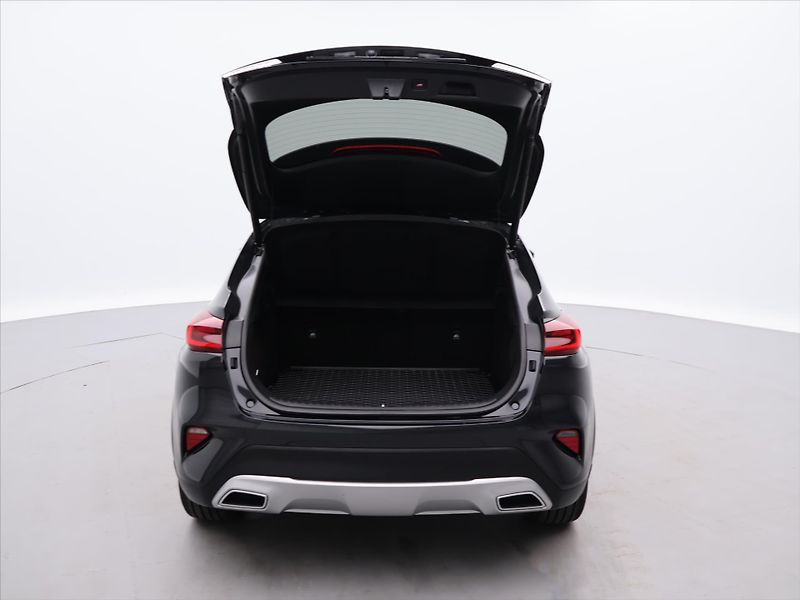 Kia XCeed 1,5 T-GDI 118kW Top CZ - fotka 9 z 32