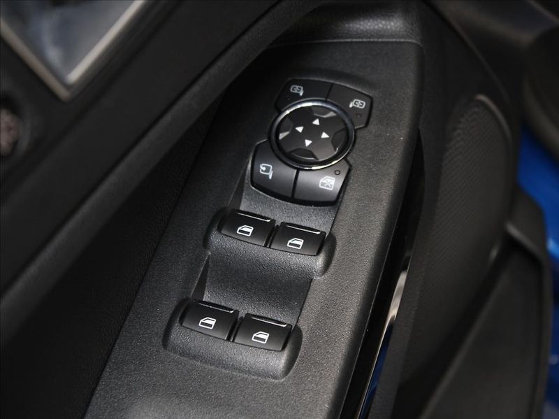 Ford EcoSport 1,0 EB 92kW AT ST-line B&O ČR - fotka 14 z 20