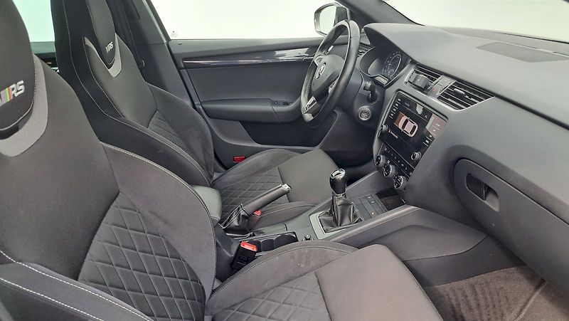 Škoda Octavia (2018) RS 2,0 TDI 135 kW - fotka 14 z 22