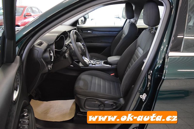 Alfa Romeo Stelvio 2.2 JTD Q4 FACELIFT 2021 - fotka 13 z 56