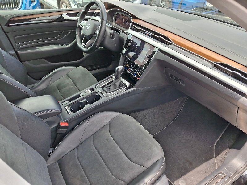 Volkswagen Arteon (2022) Elegance DSG 2,0TSi 140kW - fotka 14 z 35