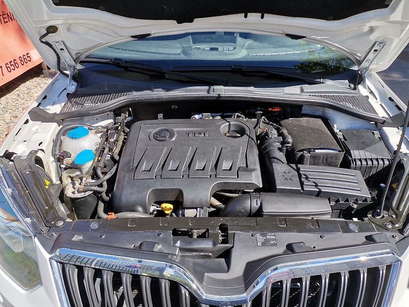 Škoda Yeti (2014) 2.0TDi 103kw DSG 4x4 Elegance - fotka 19 z 27