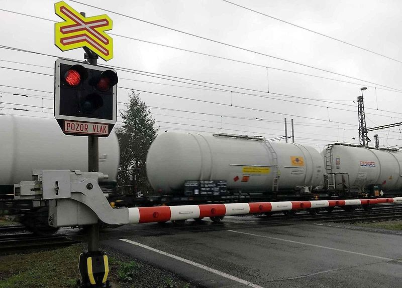 Druhý český chytrý - přestupky automaticky zaznamenávající - železniční přejezd je ve Studénce na Novojičínsku, 14. 3. 2024.
