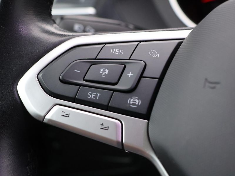 Volkswagen Tiguan 1,5 TSI ACT 110kW DSG Life DPH - fotka 17 z 34
