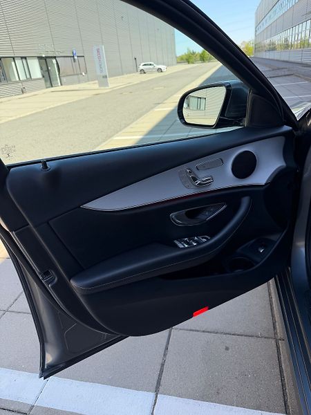 Mercedes-Benz Třídy E (2022) - fotka 23 z 55