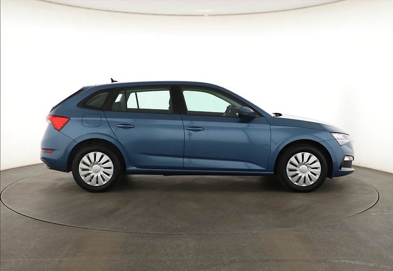 Škoda Scala (2020) Ambition 1.0 TSI, ČR,1.maj - fotka 6 z 11