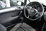 Volkswagen Touran 2.0TDi DSG TAŽNÉ 2xKOLA  - náhled 23