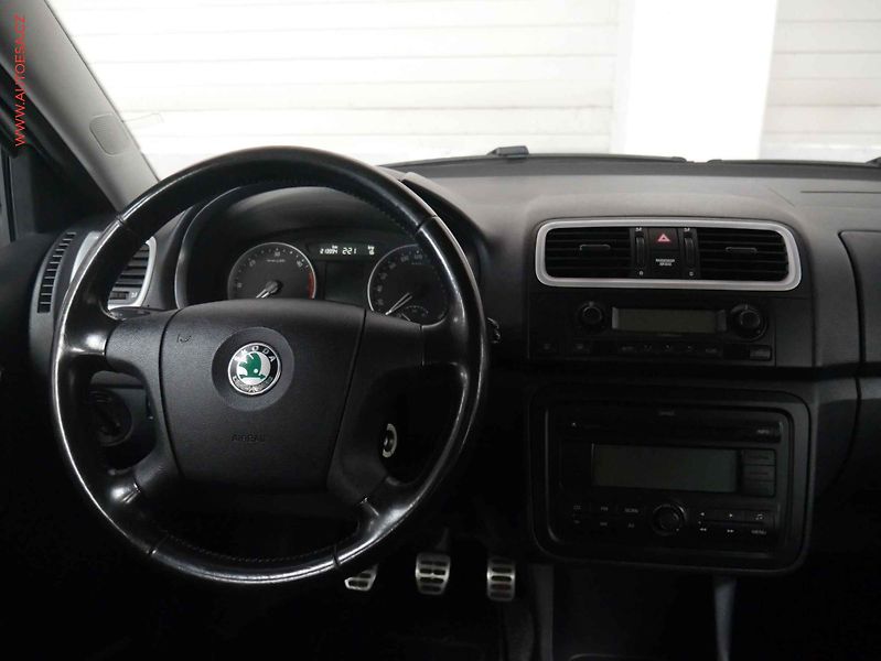 Škoda Fabia (2009) 1.4 TDi, Ambition, TZ - fotka 13 z 17