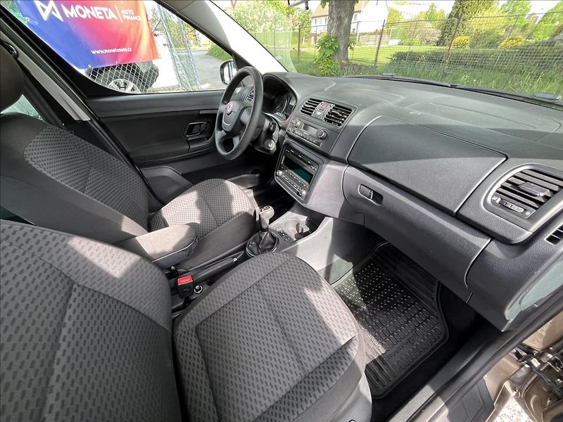 Škoda Roomster 1,2 TSi  Vyhřev,Senzory,ALU - fotka 25 z 50
