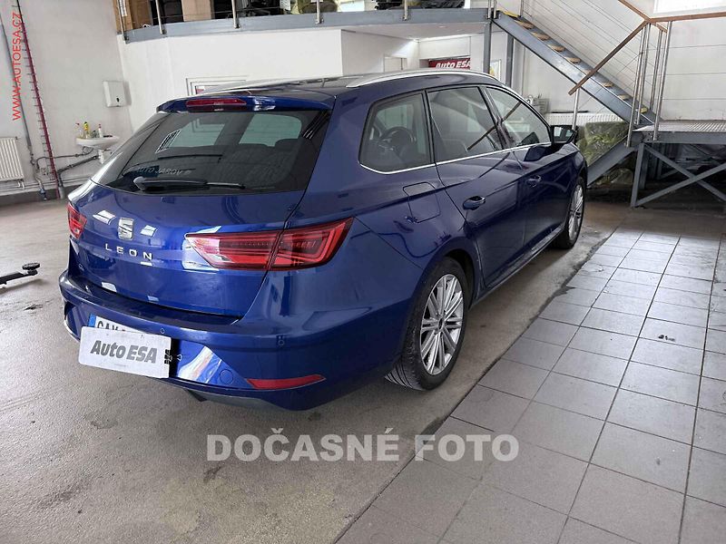 Seat Leon (2018) 1.4TSi, ČR, LED - fotka 2 z 3