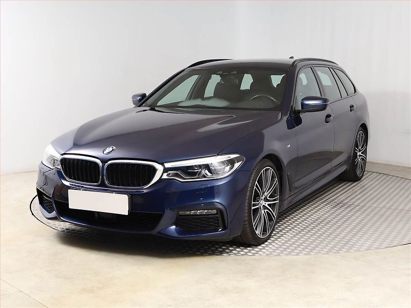 BMW Řada 5 (2019) M Sport 530d xDrive - fotka 2 z 19