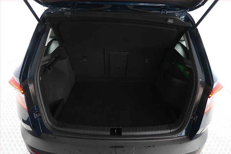 Škoda Karoq (2022) Ambition 2.0 TDI - fotka 14 z 18