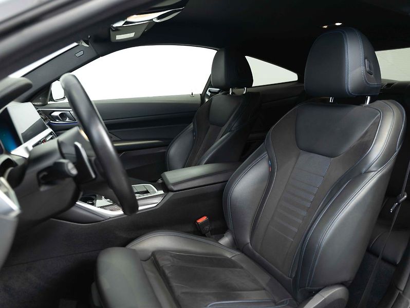 BMW Řada 4 M440i xDrive Coupé - fotka 21 z 22