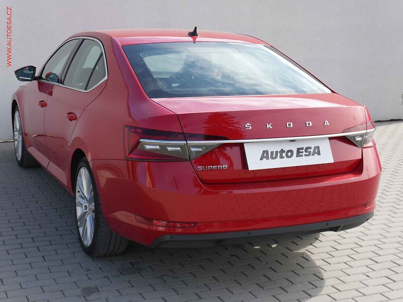 Škoda Superb (2022) 1.5 TSI, ČR, Style, LED - fotka 6 z 21