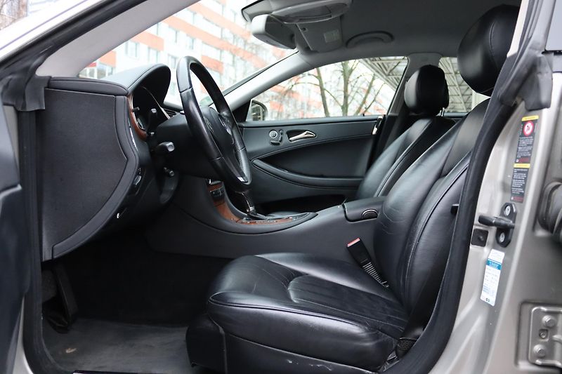 Mercedes-Benz CLS CLS 350 200kW - fotka 23 z 50