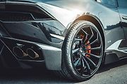 Lamborghini Huracán v chromové úpravě.