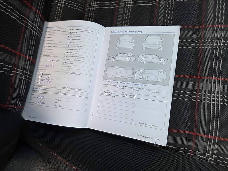 Volkswagen Golf 2.0 GTI - fotka 47 z 49