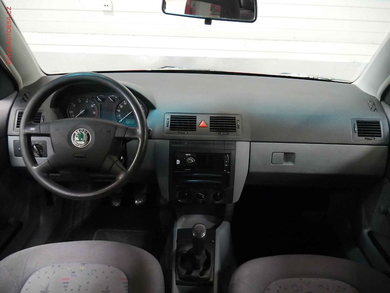 Škoda Fabia (2003) 1.4i, ČR - fotka 8 z 15