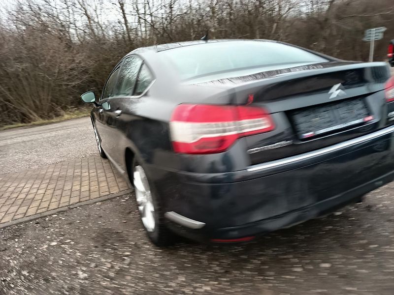 Citroën C5 (2011) 1.6i Automat - fotka 12 z 43