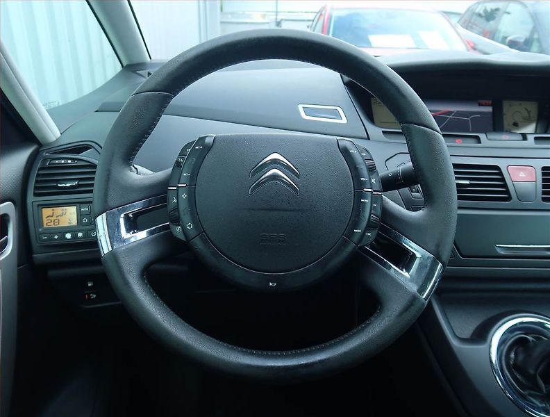 Citroën C4 Picasso (2011) 1.6 HDi, nová STK, rezervace - fotka 14 z 15