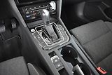 Volkswagen Passat Variant (2023) 2.0TDI 110kW DSG, LED, tažné - náhled 21