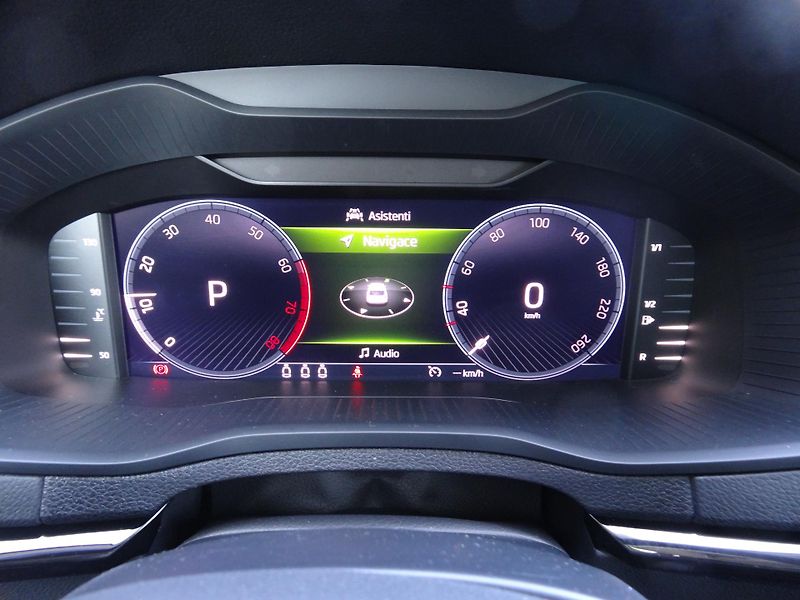 Škoda Karoq 1.5TSi DSG taž.zař. Plná nádrž - fotka 11 z 50